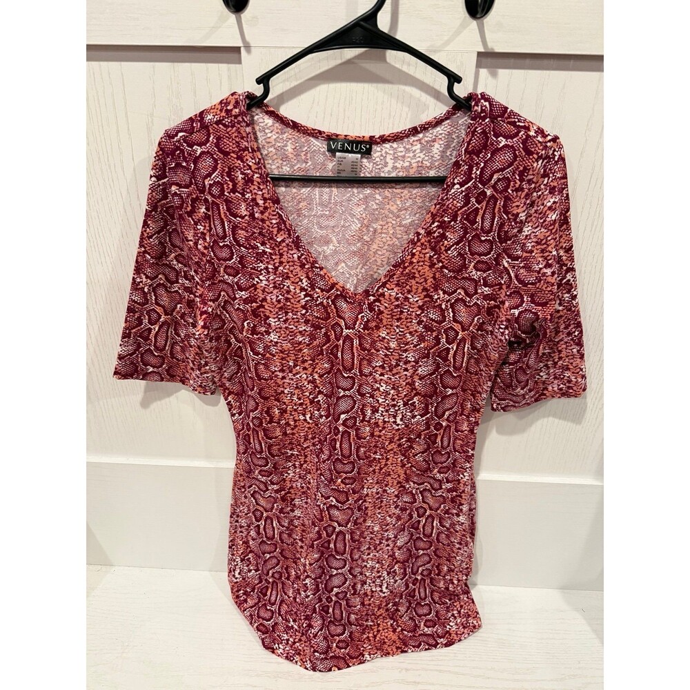 Venus red snakeskin pattern shirt top size medium